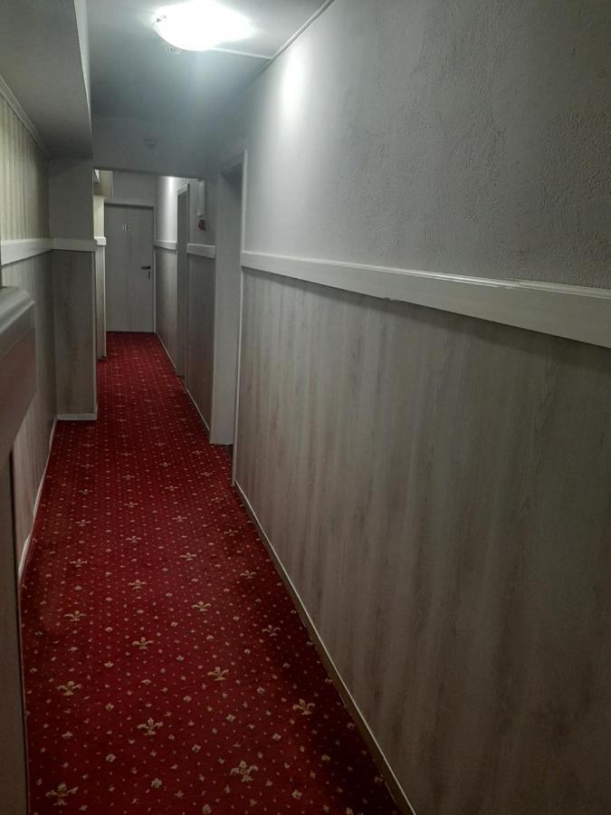 Hotel Casa Anemyra à Săcele Extérieur photo