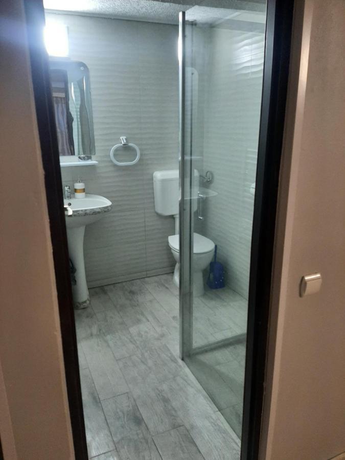 Hotel Casa Anemyra à Săcele Extérieur photo