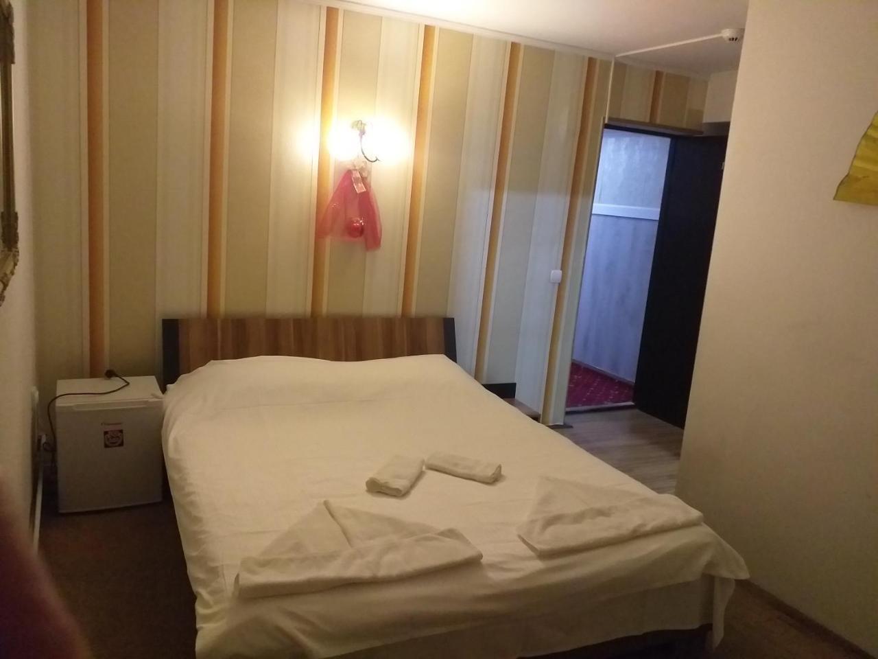 Hotel Casa Anemyra à Săcele Extérieur photo